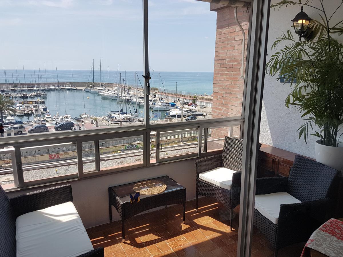 Lydia'S Port Nautic & Beach Masnou Exterior photo